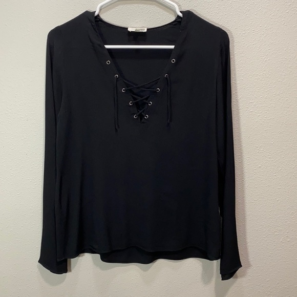 5 for $25 Wilfred free aritzia redling lace up blouse black - Picture 1 of 11